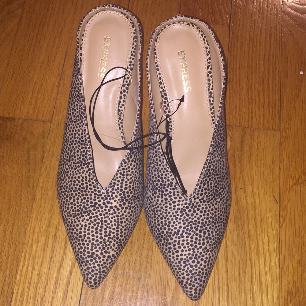 Express kitten heel